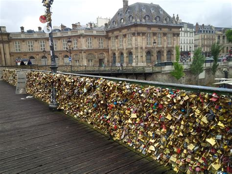5 Interesting Facts About Paris Love Lock Bridge - The Wakaholic