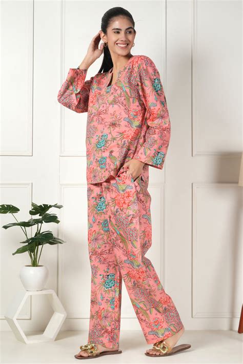 ISLAY : Women's Fashion | Tracksuits, Nightwear, Lounge wear & More