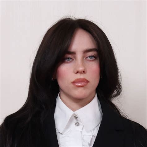 Shop every product Billie Eilish used in her pre-show makeup routine ...