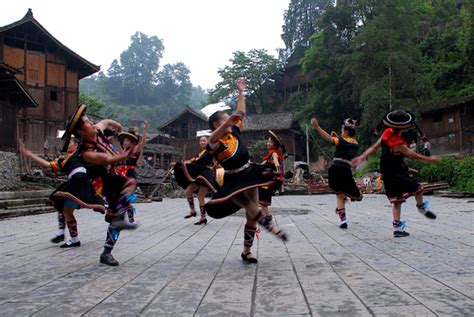 苗族文化活动的活化石——台江反排木鼓舞 - 知乎