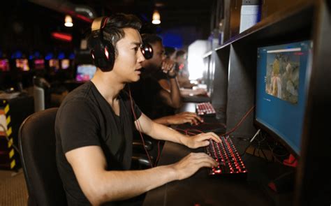 Computer Screen Tearing 的图像结果