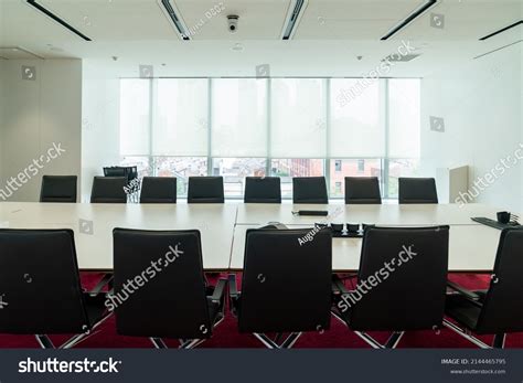 Board Room Meeting 的图像结果