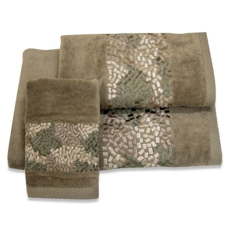 Croscill Mosaic Embroidered Bath Towel : Amazon.in: Home & Kitchen