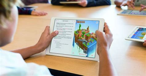 Apple Launches 9.7Inch iPad in India