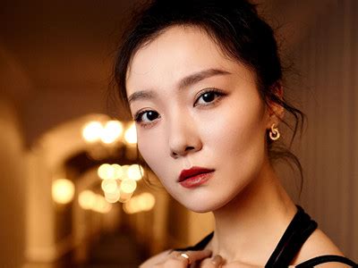 齐溪张一山公布恋情什么情况 齐溪是谁起底她个人资料 - 娱乐八卦