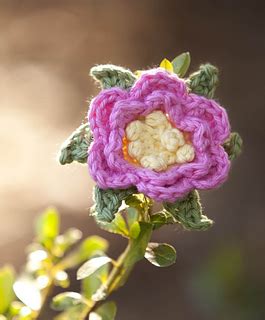 Ravelry: Tea Rose Applique pattern by Michele Wilcox