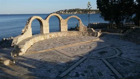 THE 10 CLOSEST Hotels to Ancient Port of Salamis, Salamina
