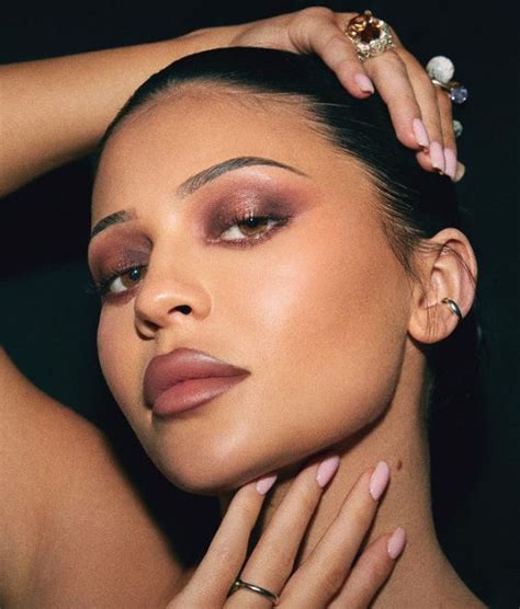 Fancy a Kylie Jenner pout? Follow these lip liner tips and tricks