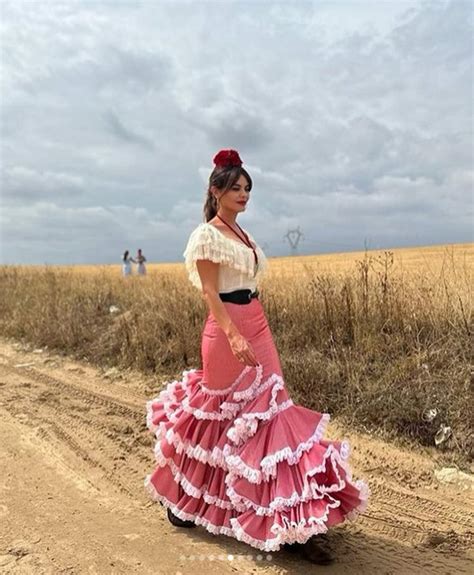 De Eva González a Lourdes Montes y María José Suárez: las famosas disfrutan del Rocío