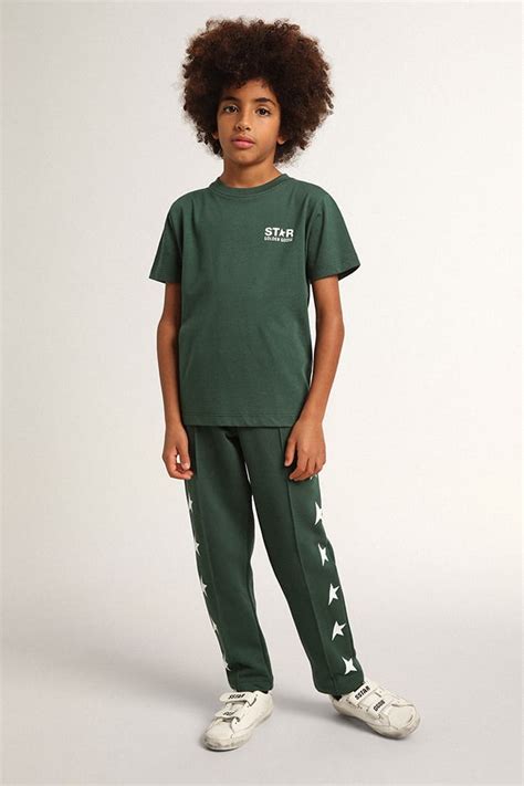 Boys’ green T-shirt with contrasting white logo and star | Golden Goose