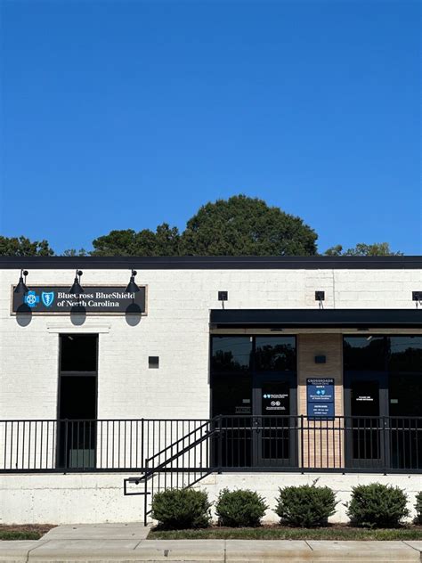 The Charlotte Spots Featured on Diners, Drive-Ins and Dives - Charlotte ...