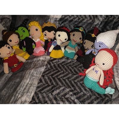 Editors of Thunder Bay Press Disney Princesses & Villains: Crochet ...