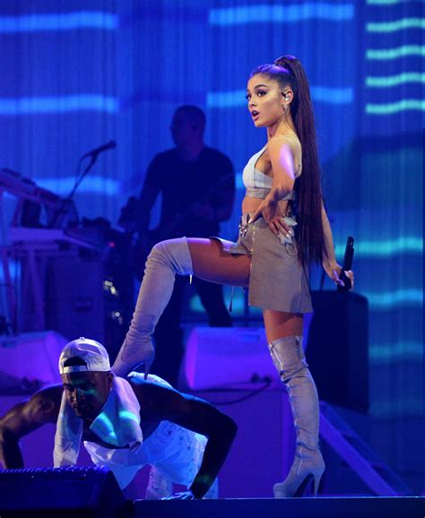 100 dangerously sexy photos of ariana grande – Artofit