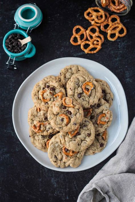Vegan Chocolate Chip Cookies with Pretzels ~ Veggie Inspired