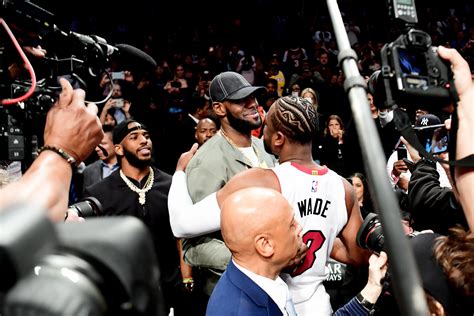 LeBron James, Banana Boat crew attend Dwyane Wade's final game