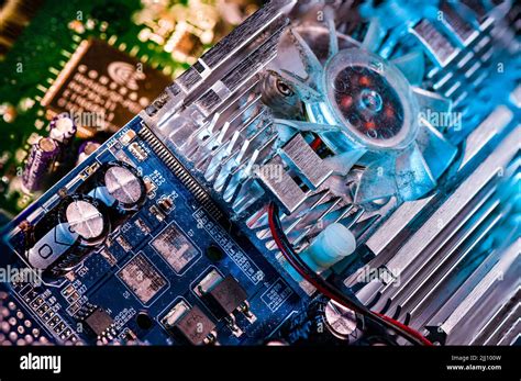 Old Computer Inside 的图像结果