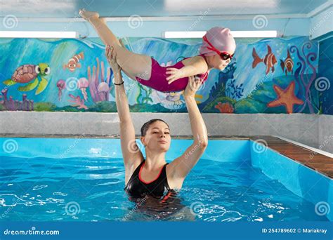 Pool Swim Lesson 的图像结果