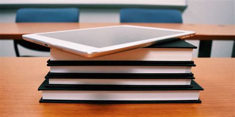 School Computer 的图像结果