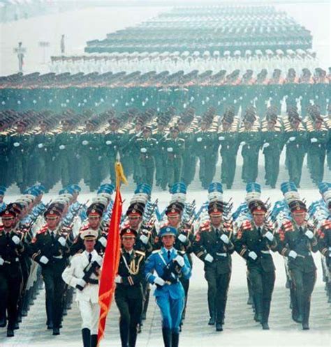国庆前夕，回首新中国70年阅兵珍贵摄影作品 - 知乎