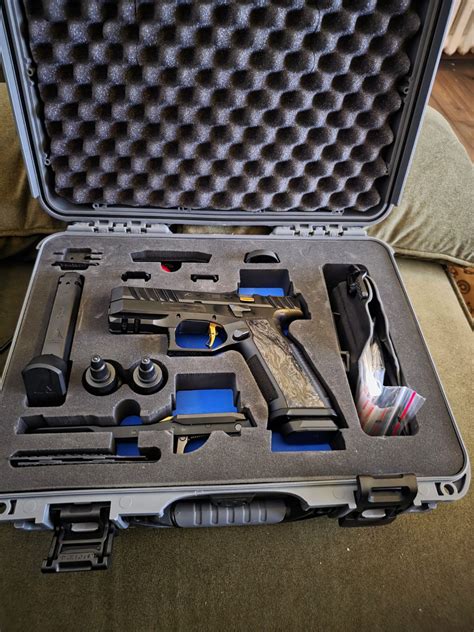 Image result for Laugo Alien Remus