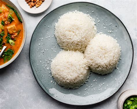 Easy Coconut Rice Recipe Made in a Rice Cooker