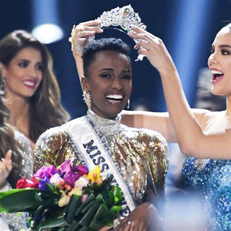 Miss South Africa Zozibini Tunzi Is Crowned Miss Universe 2019 - E! Online