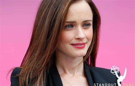 Alexis Bledel Net worth, Age: Weight, Bio-Wiki, Boyfriend, Kids 2024 ...