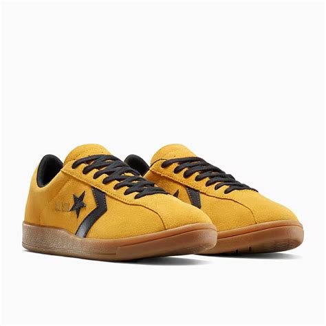 Best Christmas Gifts for Men: Smart Picks for Every Type | Esquire India