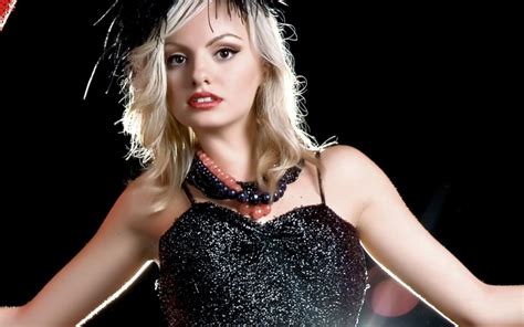 Alexandra Stan Wallpapers (25 images) - WallpaperCat