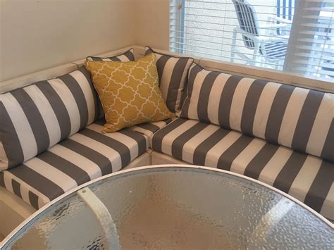 Kitchen Corner Bench, Corner Bench Seating, Banquette Seating In ...