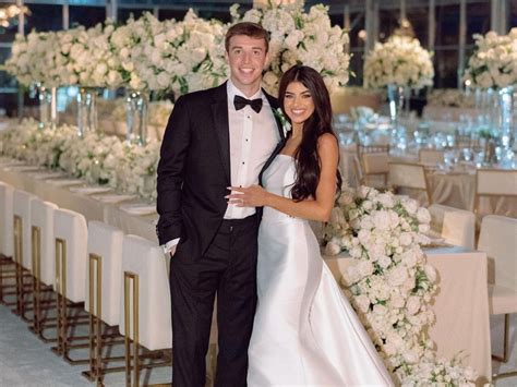 Bachelor favorite marries billionaire's son in lavish Dallas wedding ...