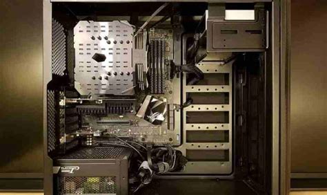 CPU Inside a Computer 的图像结果