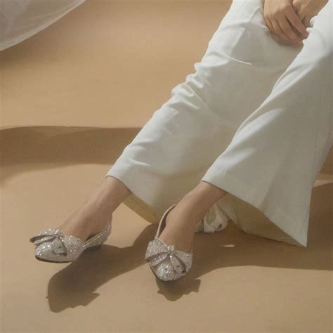 White Embellished Bow Ballerina – The CAI Store