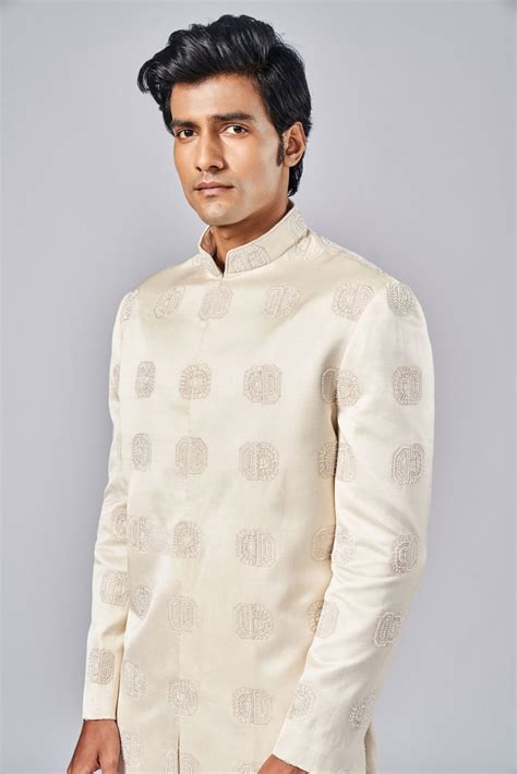 CHAMPAGNE PLACEMENT HAND EMBROIDERED SHERWANI SET – Arjuun Kilachand