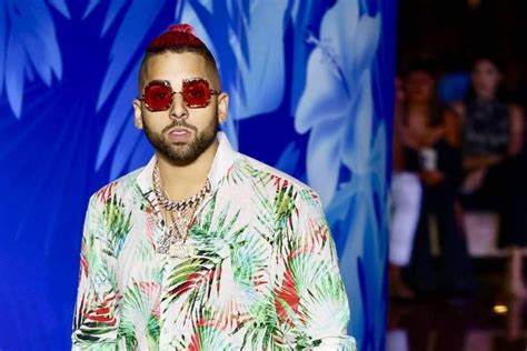 VERTE IR (PART. MAMBO KINGZ, ANUEL AA, DARELL, NICKY JAM Y BRYTIAGO ...