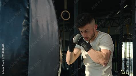 Boxing Man 的图像结果