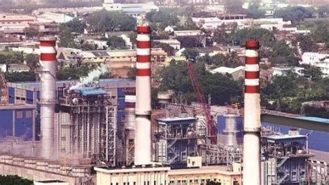 அனல் மின்நிலையத்தை வாங்கும் முகேஷ் அம்பானி.. சும்மா இருப்பாரா அதானி ...