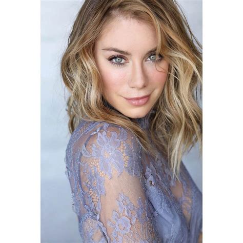 50 Hot And Sexy Jennifer Holland Photos - 12thBLOG