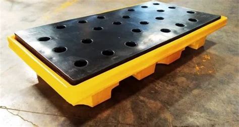 SPILLAGE PALLET - Spill Containment Pallet Trader - Retailer from Ghaziabad