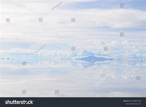 Salar De Uyuni Salt Flats Bolivia Stock Photo 2278810359 | Shutterstock