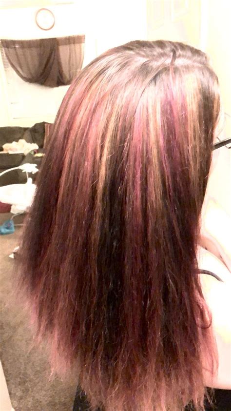 brown hair with raspberry highlights