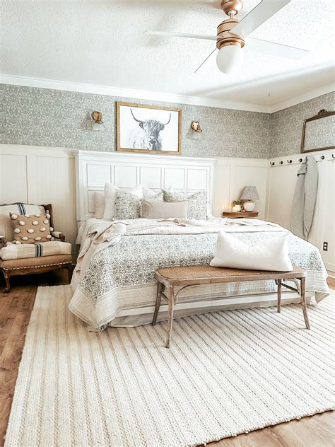 Bedroom Reno to Cozy Cottage Farmhouse - Itty Bitty Farmhouse