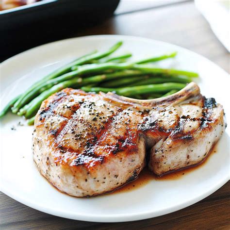 Juicy Thick-Cut Pork Chops: A Comfort Food Delight | Recipe | Pork ...