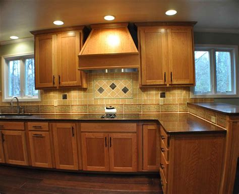 Oak Kitchen Cabinets With Hardwood Floors – Flooring Tips