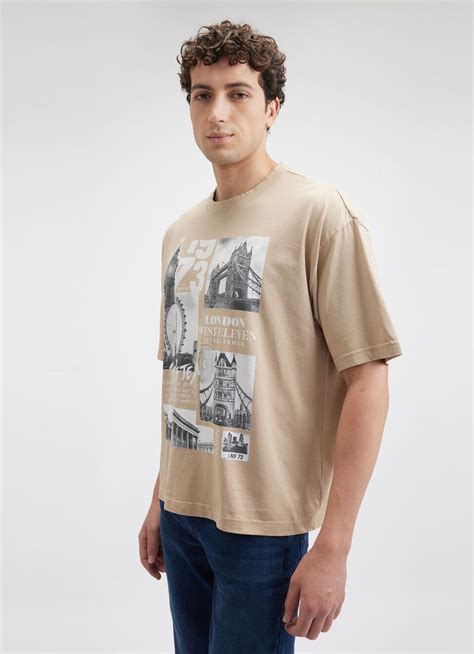 Men Beige Photographic Print Short Sleeve Oversized T-shirt | Pepe ...