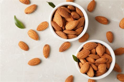manfaat almond kacang