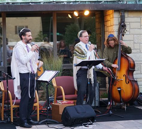 Jewish Worship and Prayer - Temple Har Zion