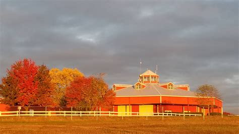 Pavilion - Three Sisters Park