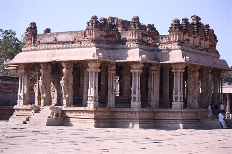 Temples in Hampi : 5 Vitthala Temple and Stone chariot