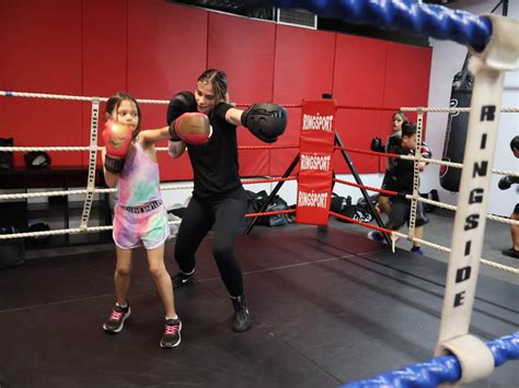 Kids Boxing 的图像结果